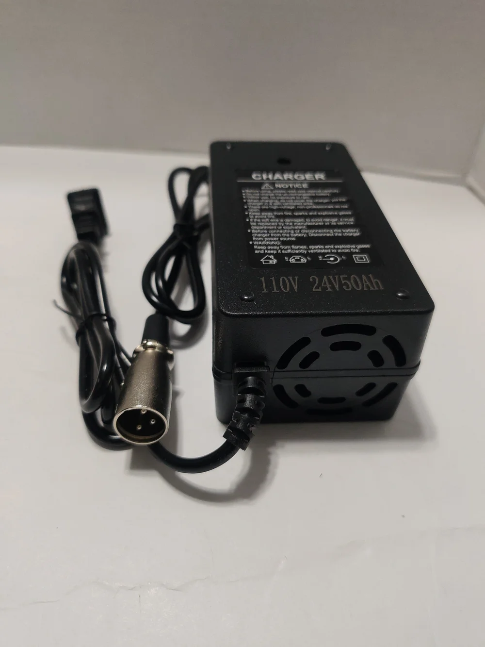 YAREMYEYE 24V 5A Lead-Acid Battery Charger